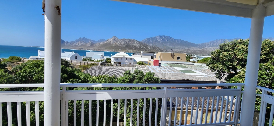 To Let 3 Bedroom Property for Rent in Pringle Bay Western Cape